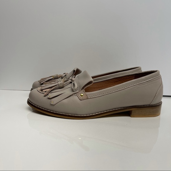 OFFICE GIRL Tassel Loafers. Sz 6 1/2.Nubuck - Picture 3 of 6